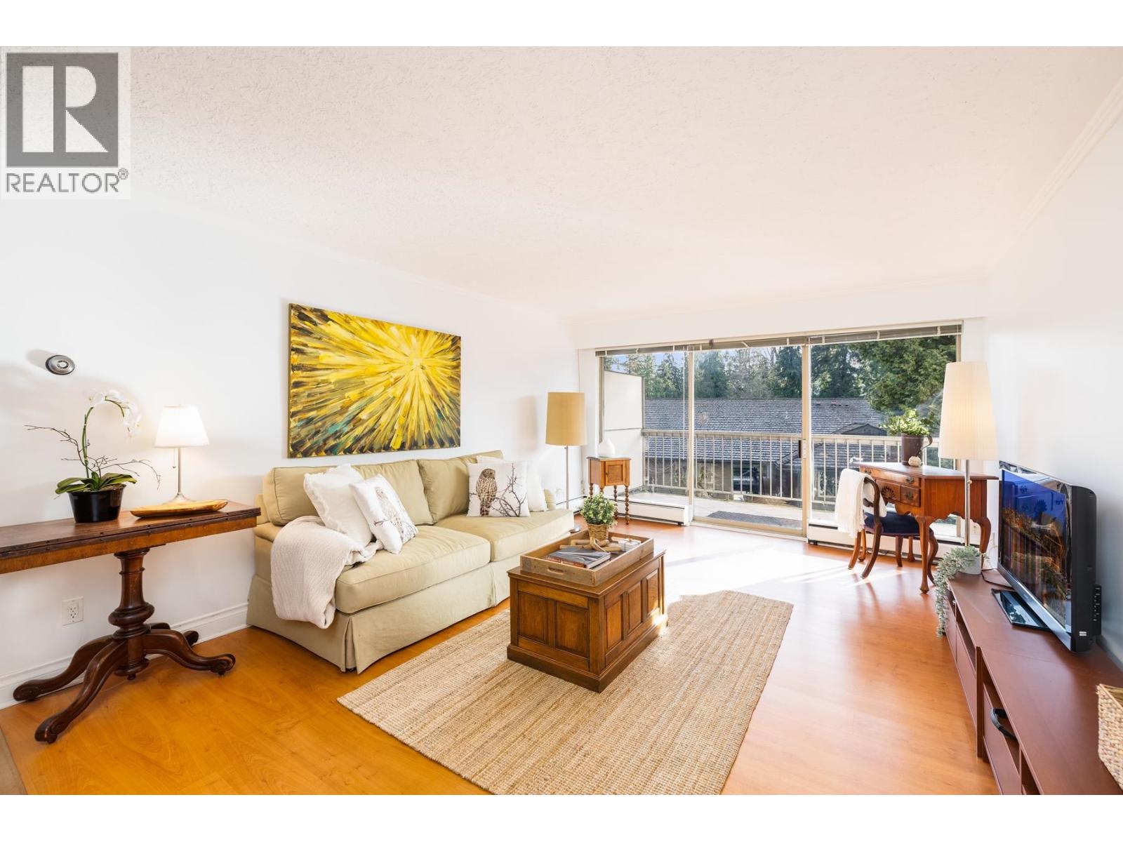 1226 235 Keith Road, West Vancouver, British Columbia  V7T 1L5 - Photo 3 - R3087793