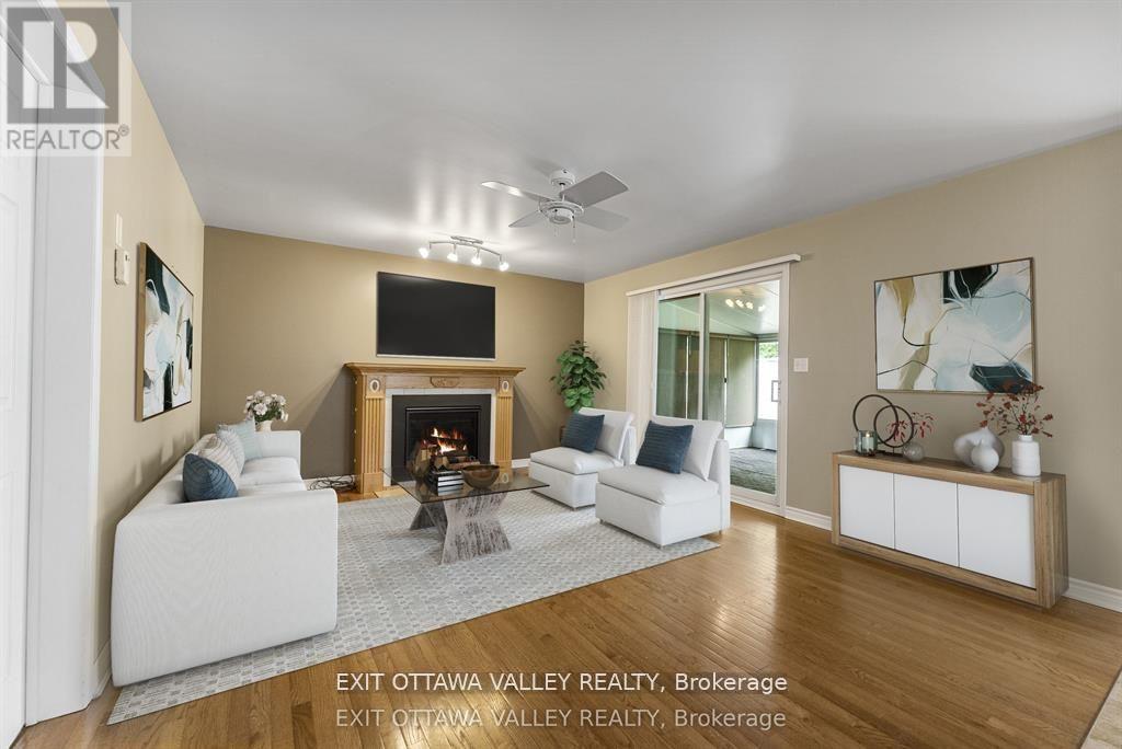 127 Owens Street, Pembroke, Ontario  K8A 8K1 - Photo 6 - X12810194