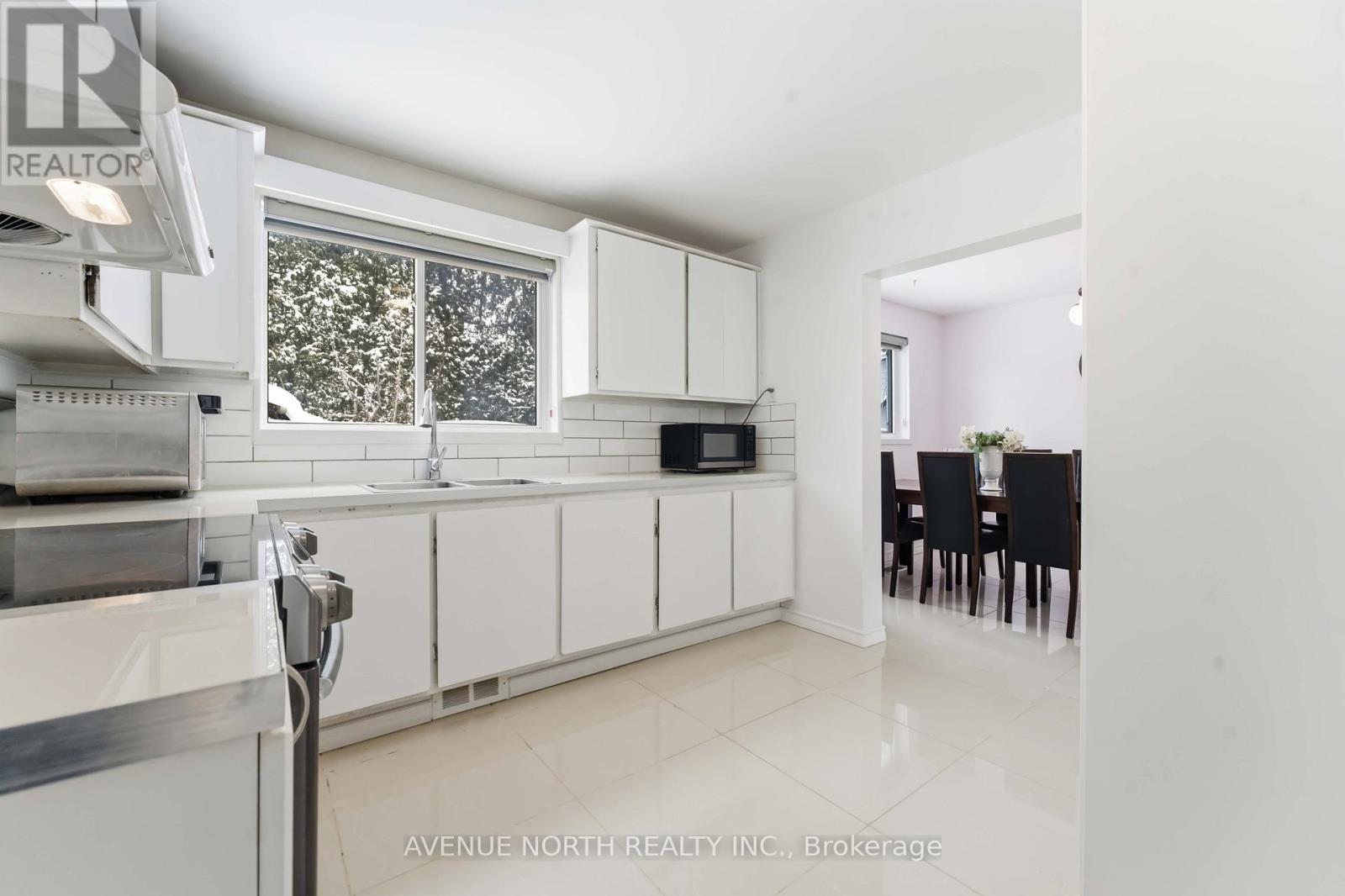 923 Pinecrest Road, Ottawa, Ontario  K2B 6B1 - Photo 10 - X12810186