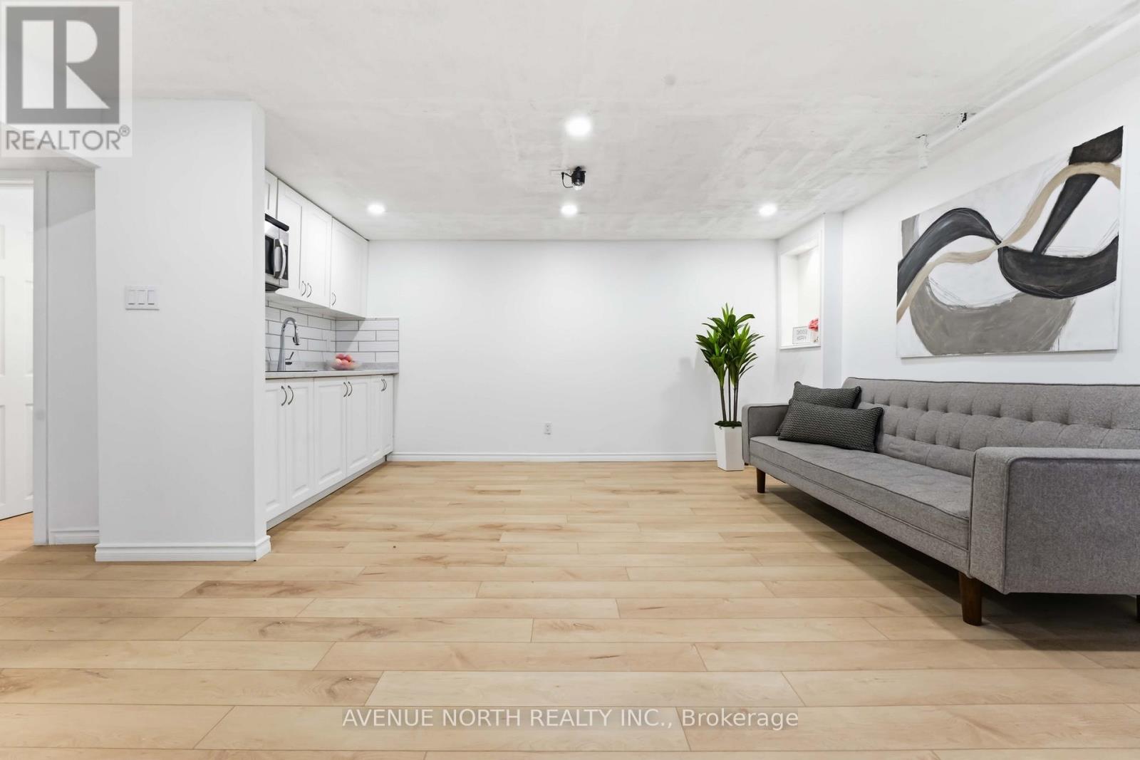 923 Pinecrest Road, Ottawa, Ontario  K2B 6B1 - Photo 27 - X12810186