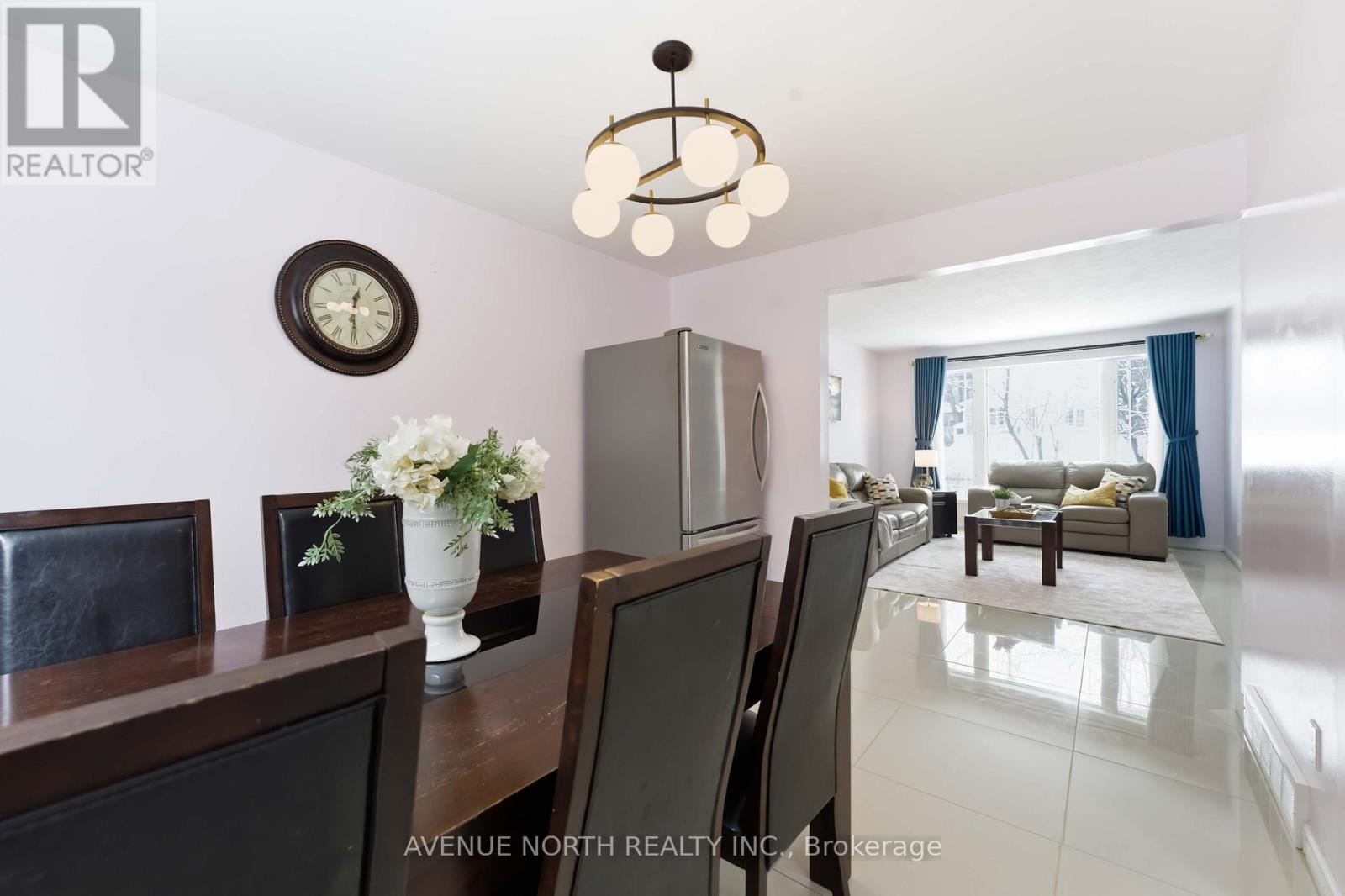 923 Pinecrest Road, Ottawa, Ontario  K2B 6B1 - Photo 7 - X12810186