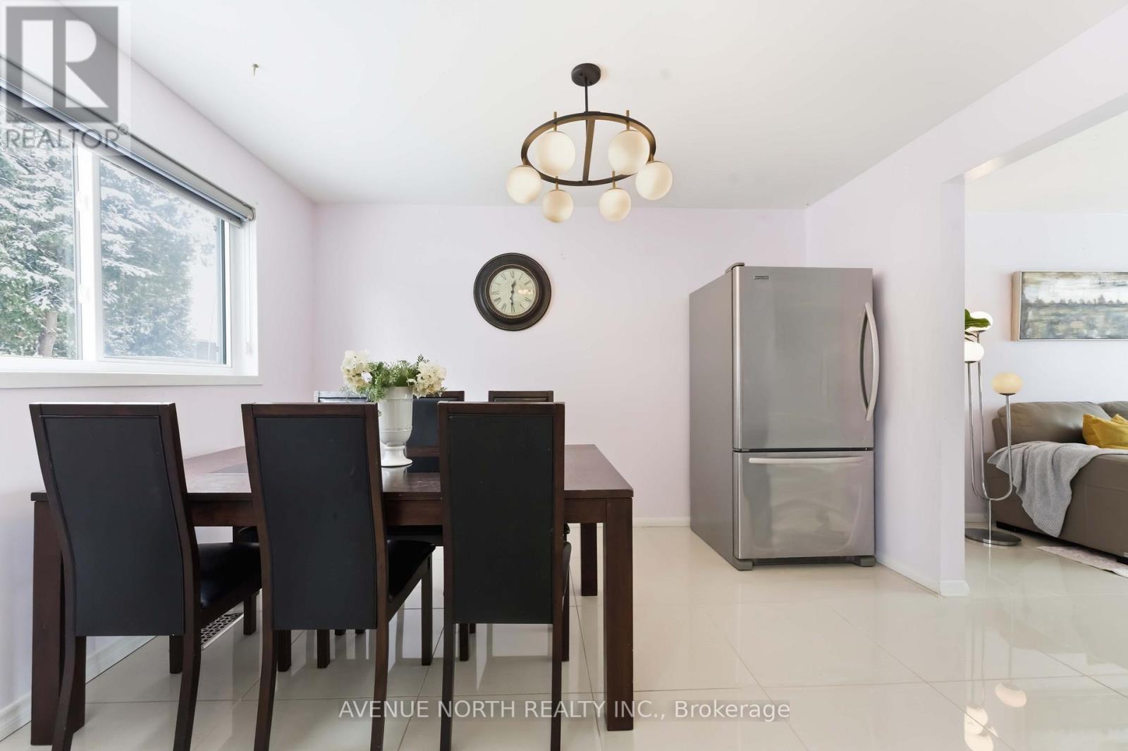 923 Pinecrest Road, Ottawa, Ontario  K2B 6B1 - Photo 8 - X12810186