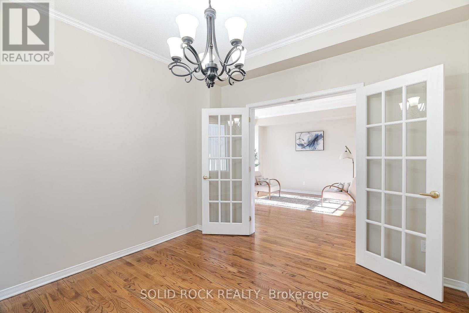 50 Insmill Crescent, Ottawa, Ontario  K2T 1G4 - Photo 10 - X12810196