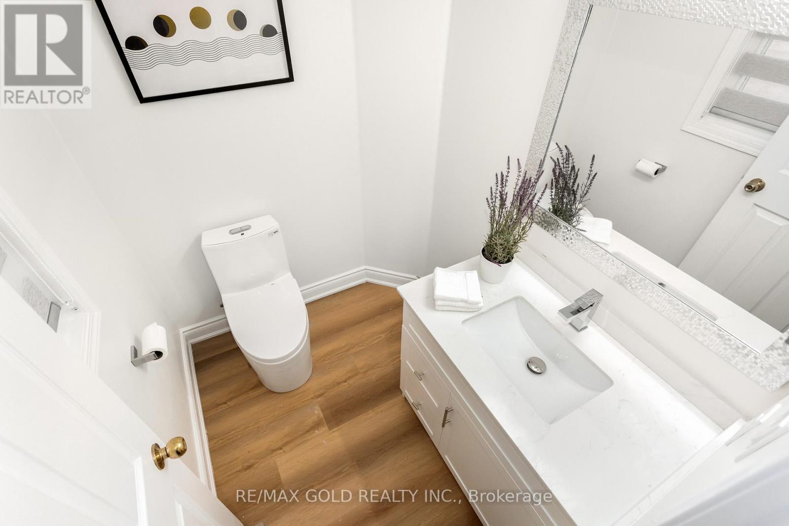 70 Livingston Road, Milton, Ontario  L9T 6B6 - Photo 18 - W12808800