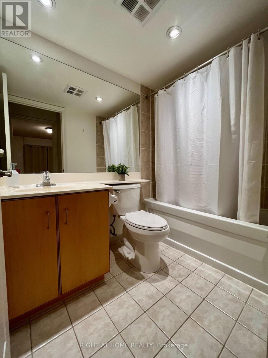 945 - 250 Wellington Street W, Toronto, Ontario  M5V 3P6 - Photo 6 - C12810192