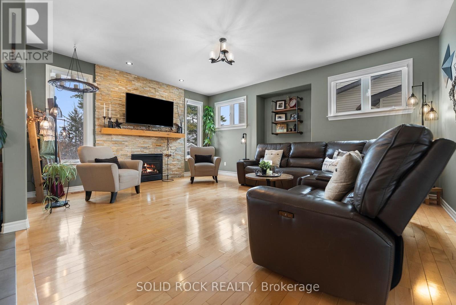 182 Arthur Street, Arnprior, Ontario  K7S 1A4 - Photo 11 - X12799918