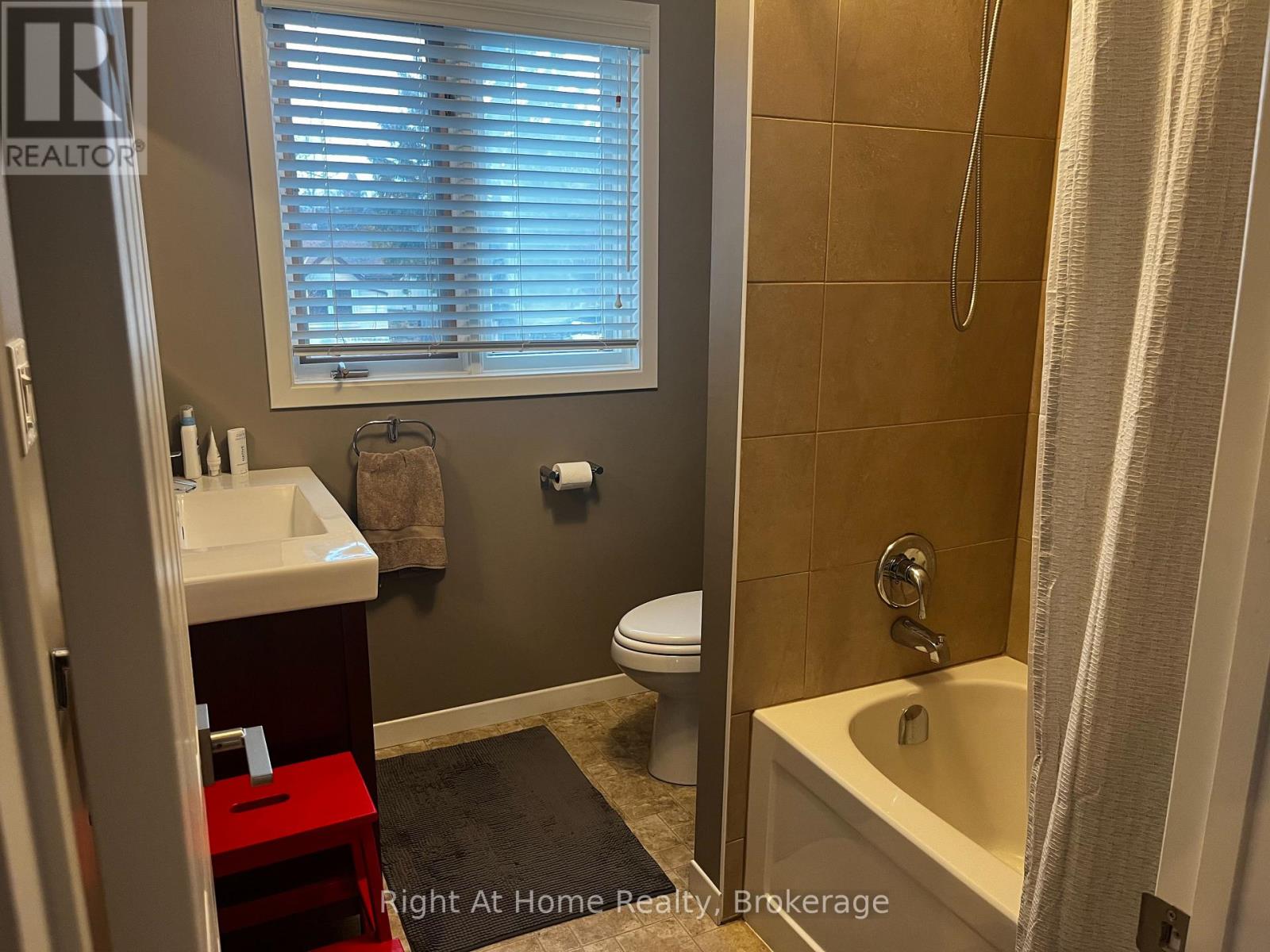 5224 Verhoeven Road, Burlington, Ontario  L7L 3A9 - Photo 23 - W12806674