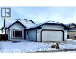 12 Pleasant Park Place W, Brooks, Alberta