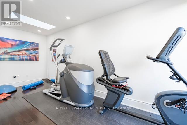 142 Rebecca Street, Oakville, Ontario  L6K 1J5 - Photo 30 - W12679706