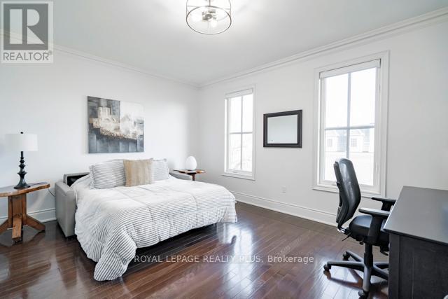 142 Rebecca Street, Oakville, Ontario  L6K 1J5 - Photo 24 - W12679706