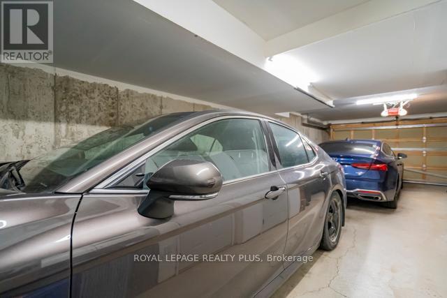 142 Rebecca Street, Oakville, Ontario  L6K 1J5 - Photo 32 - W12679706