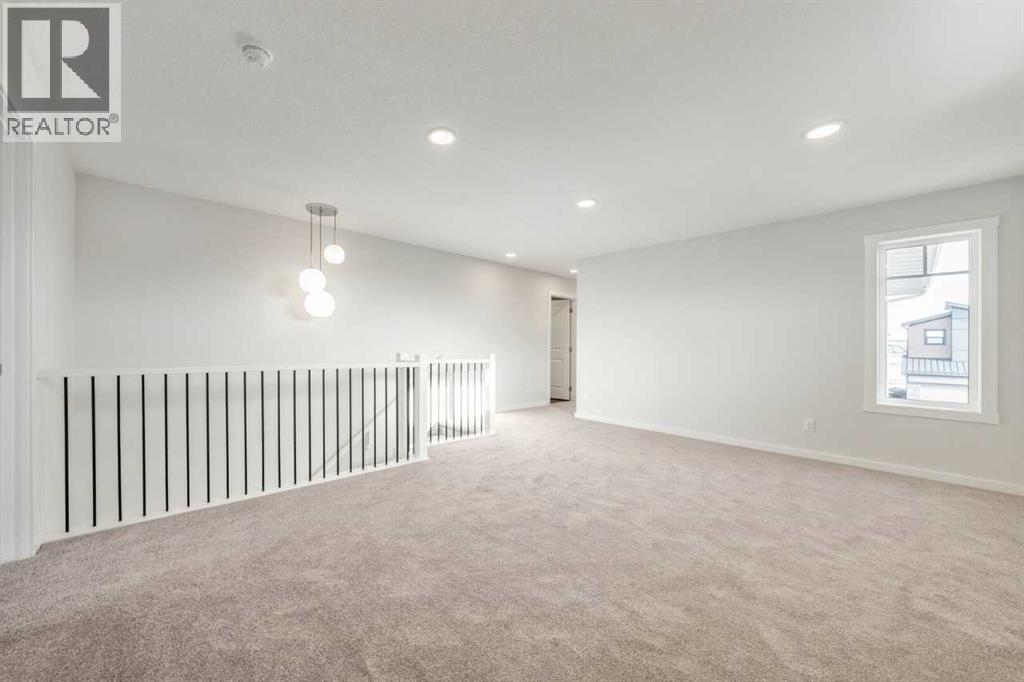 24 Heritage Link, Cochrane, Alberta  T4C 2J8 - Photo 16 - A2287354