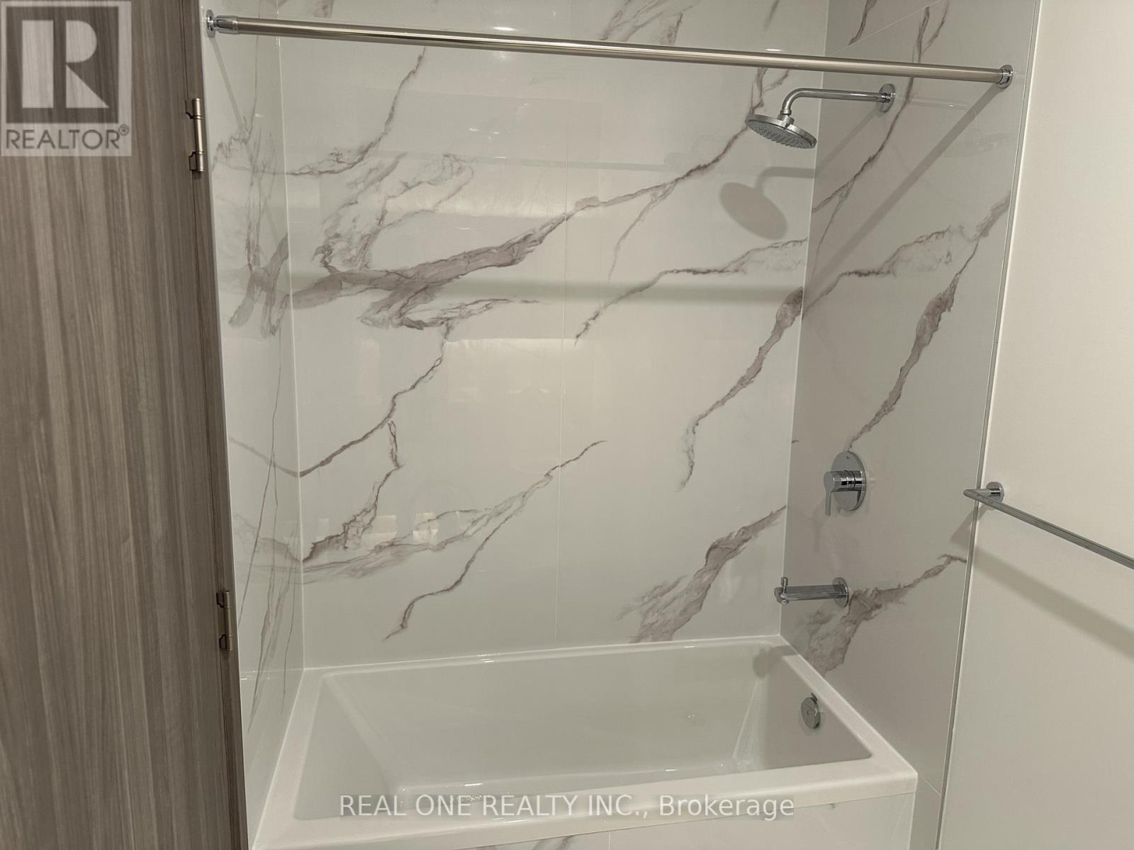 6905 - 1 Concord City Place Way, Toronto, Ontario  M5V 0X4 - Photo 10 - C12810220