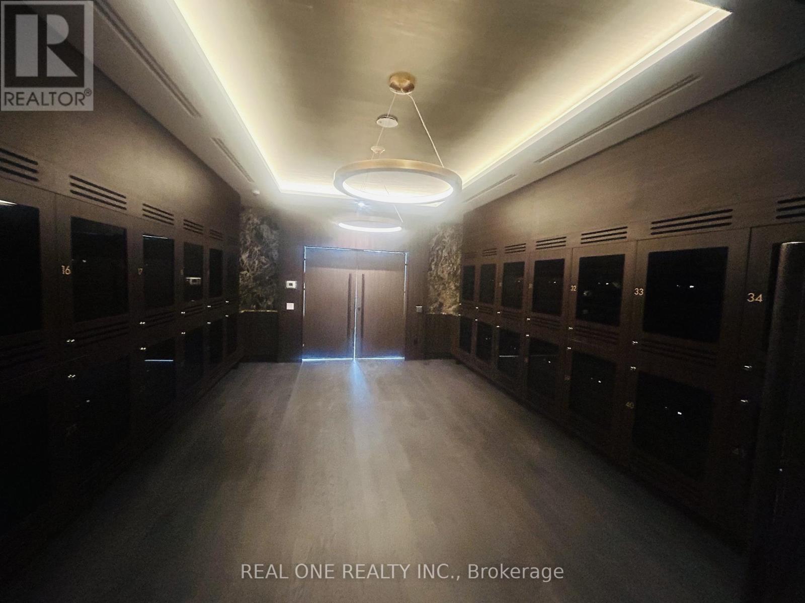 6905 - 1 Concord City Place Way, Toronto, Ontario  M5V 0X4 - Photo 11 - C12810220