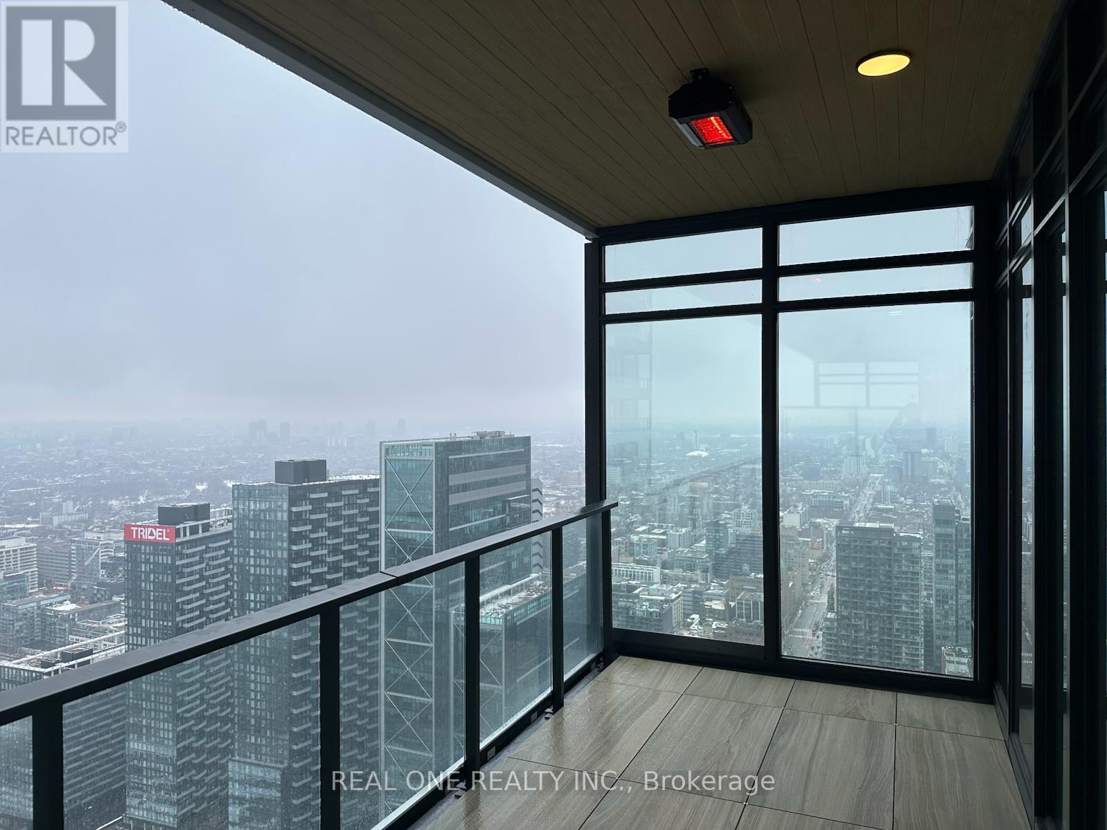 6905 - 1 Concord City Place Way, Toronto, Ontario  M5V 0X4 - Photo 6 - C12810220