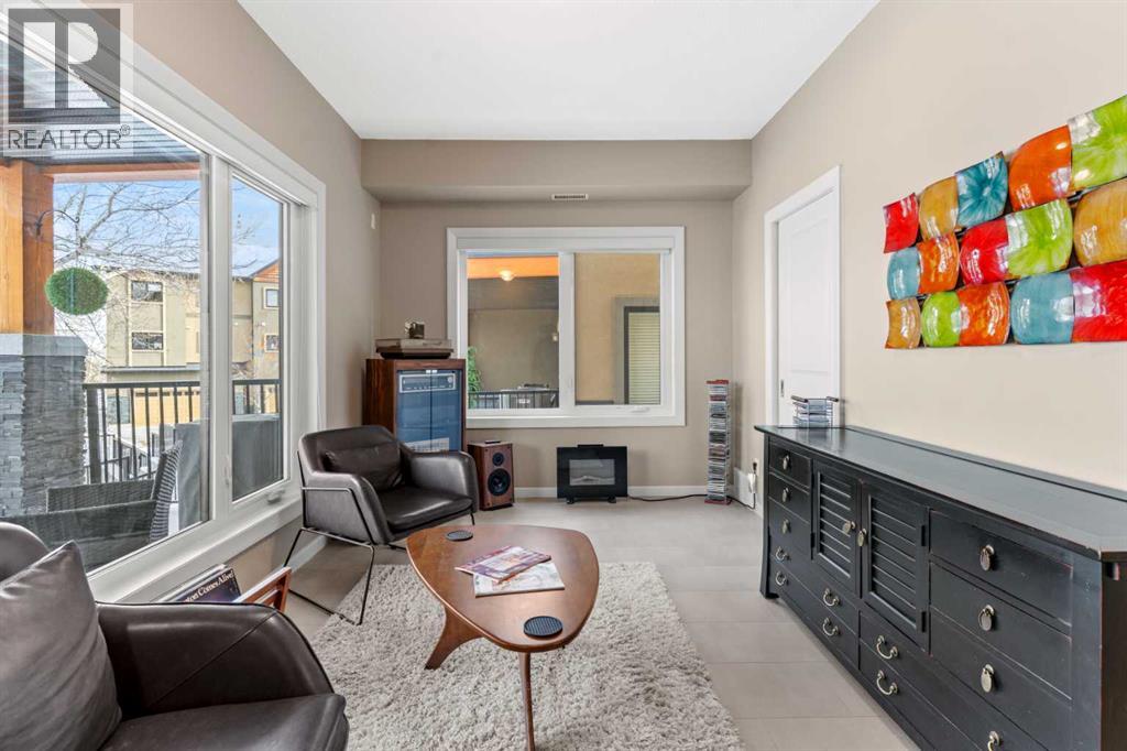 403 Valley Ridge Manor Nw, Calgary, Alberta  T3B 6C4 - Photo 6 - A2283372