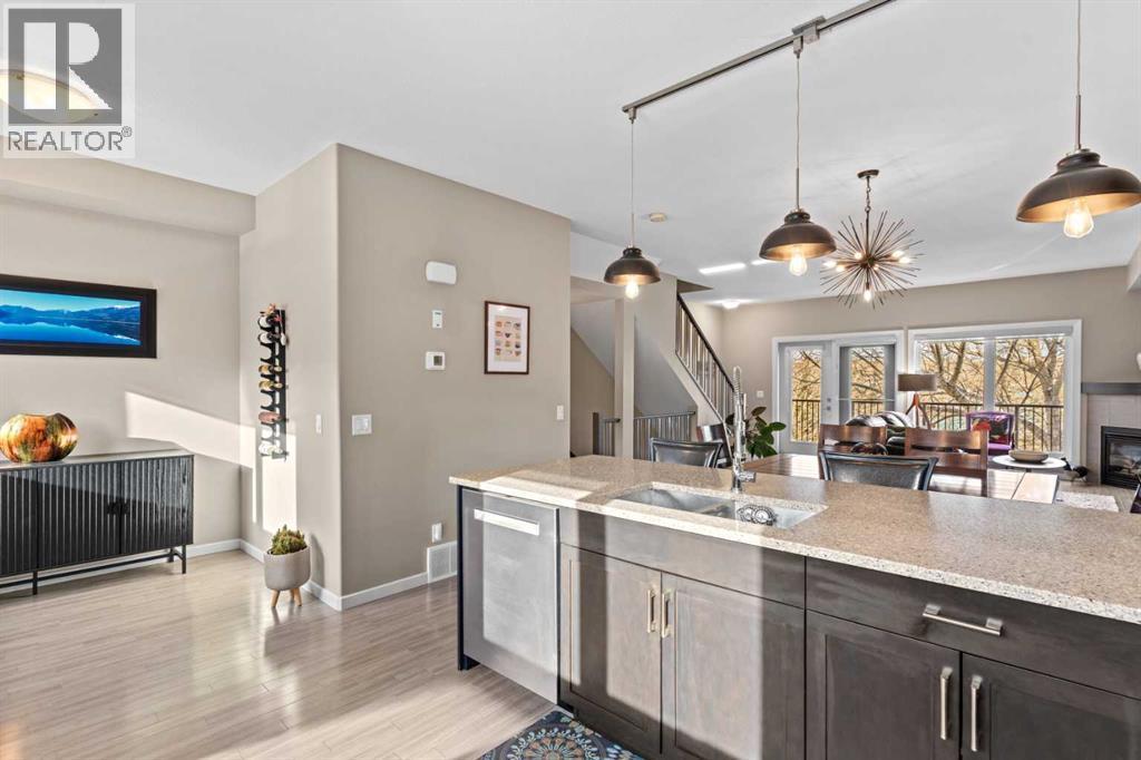 403 Valley Ridge Manor Nw, Calgary, Alberta  T3B 6C4 - Photo 13 - A2283372