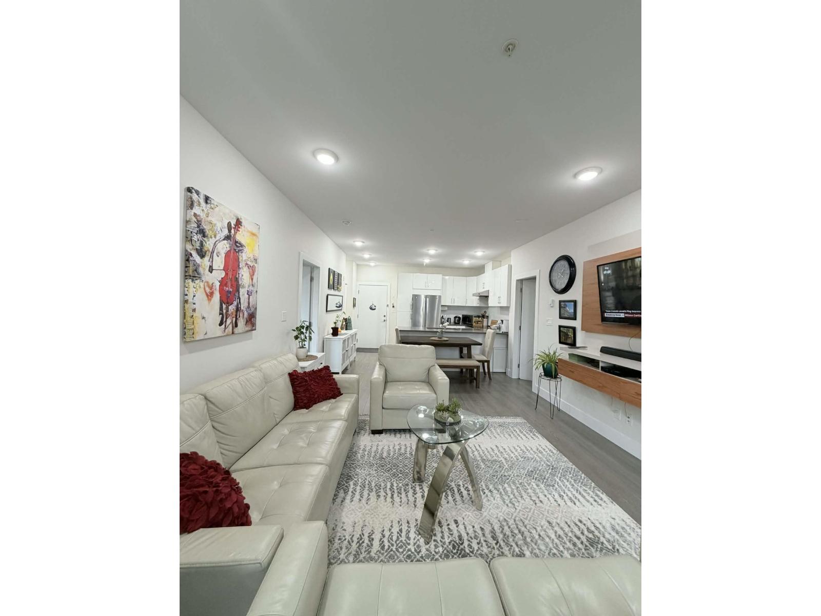 407 15351 101 Avenue, Surrey, British Columbia  V3R 0G2 - Photo 3 - R3091920