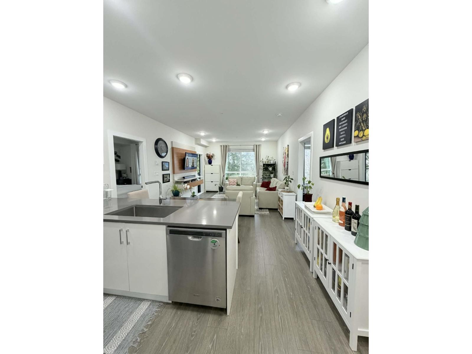 407 15351 101 Avenue, Surrey, British Columbia  V3R 0G2 - Photo 12 - R3091920