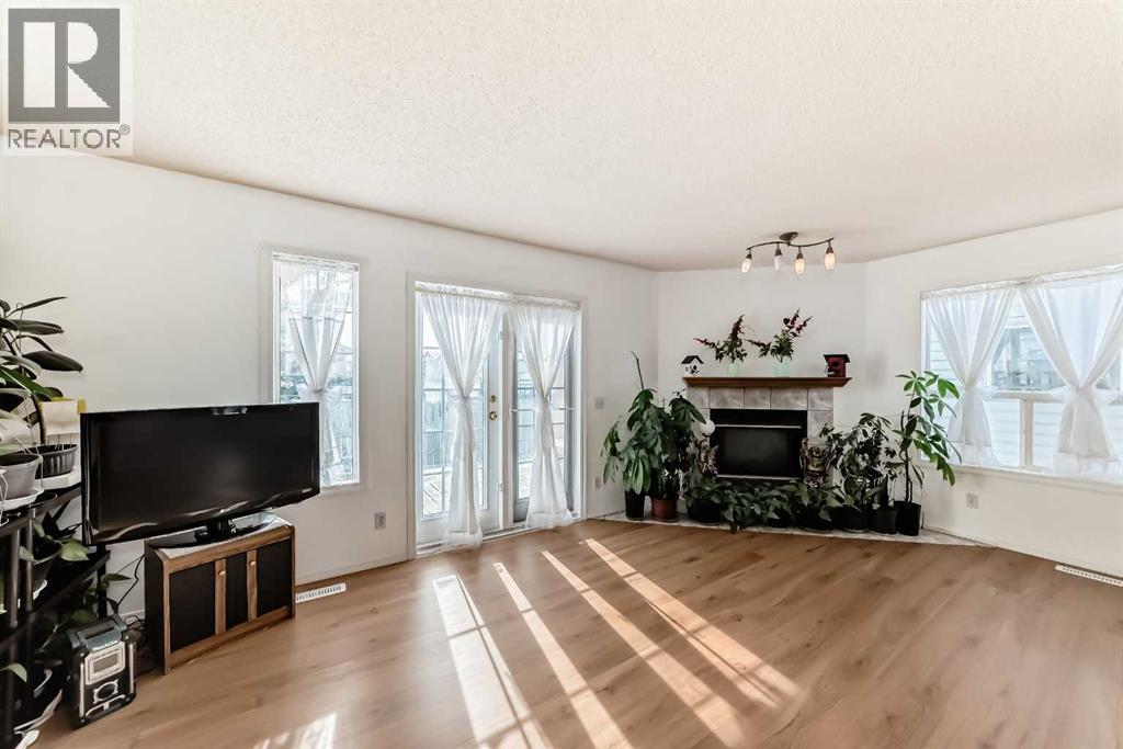 302 Applewood Drive Se, Calgary, Alberta  T2A 7V4 - Photo 10 - A2287724