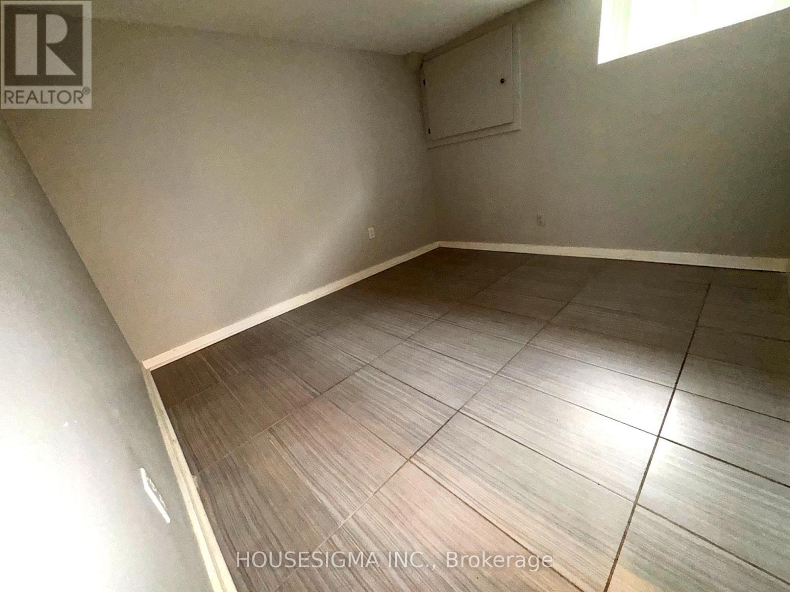 1227 Trafalgar Street, London East, Ontario  N5Z 1H6 - Photo 21 - X12810002