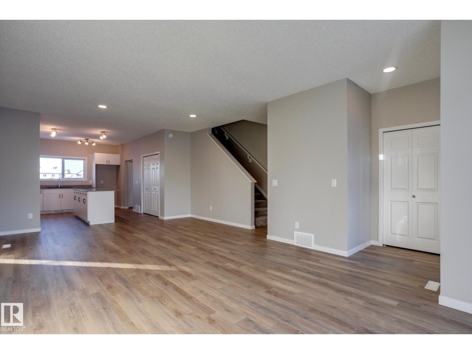 6226 175a Av Nw, Edmonton, Alberta  T5Y 4H3 - Photo 11 - E4473705