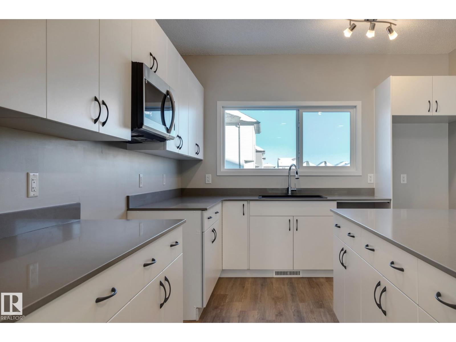 6226 175a Av Nw, Edmonton, Alberta  T5Y 4H3 - Photo 4 - E4473705