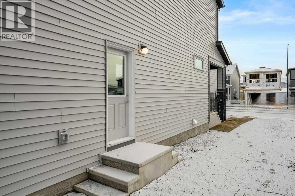 136 Wolf Hollow Manor Se, Calgary, Alberta  T2X 5R9 - Photo 40 - A2280309