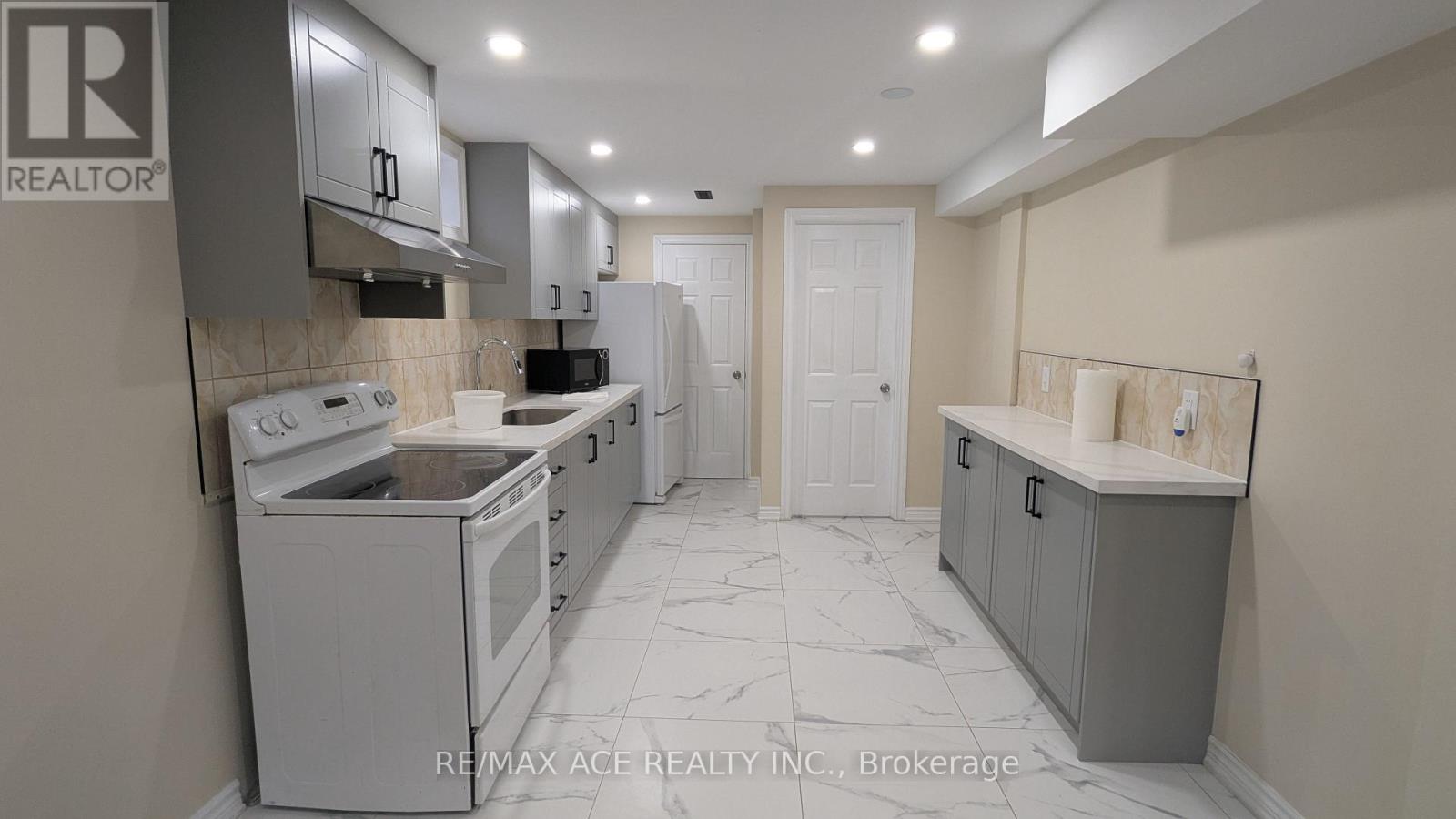 BSMT - 106 KIRBY CRESCENT, Whitby, Ontario