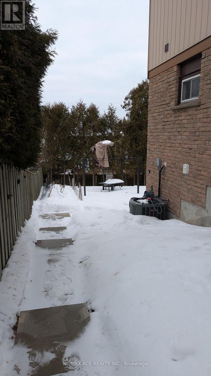 Bsmt - 106 Kirby Crescent, Whitby, Ontario  L1N 6Z7 - Photo 14 - E12810226