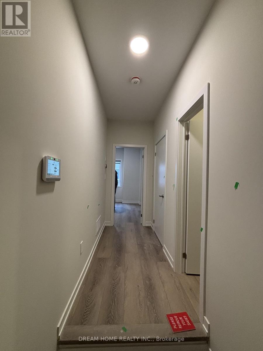 25 Mermot Lane, Richmond Hill, Ontario  L4B 0J5 - Photo 6 - N12810230