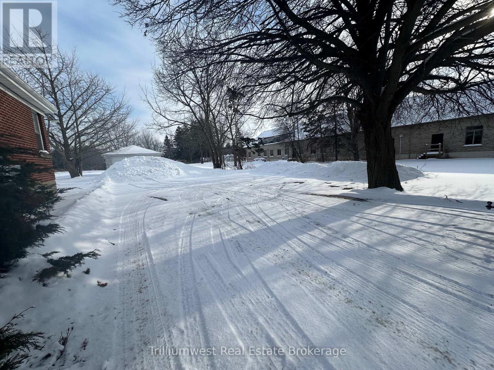 230 Speedvale Ave W Avenue, Guelph (Junction/onward Willow), Ontario  N1H 1C4 - Photo 2 - X12810248