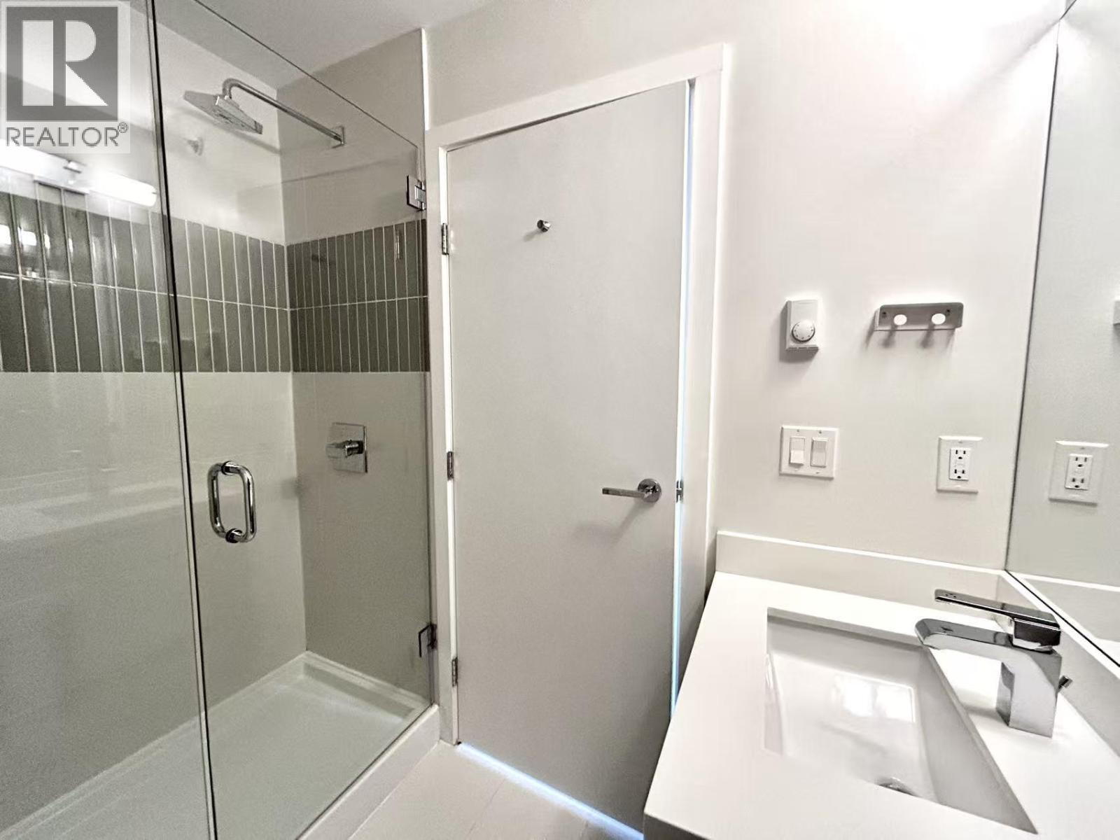 210 618 Langside Avenue, Coquitlam, British Columbia  V3J 0B8 - Photo 10 - R3069956