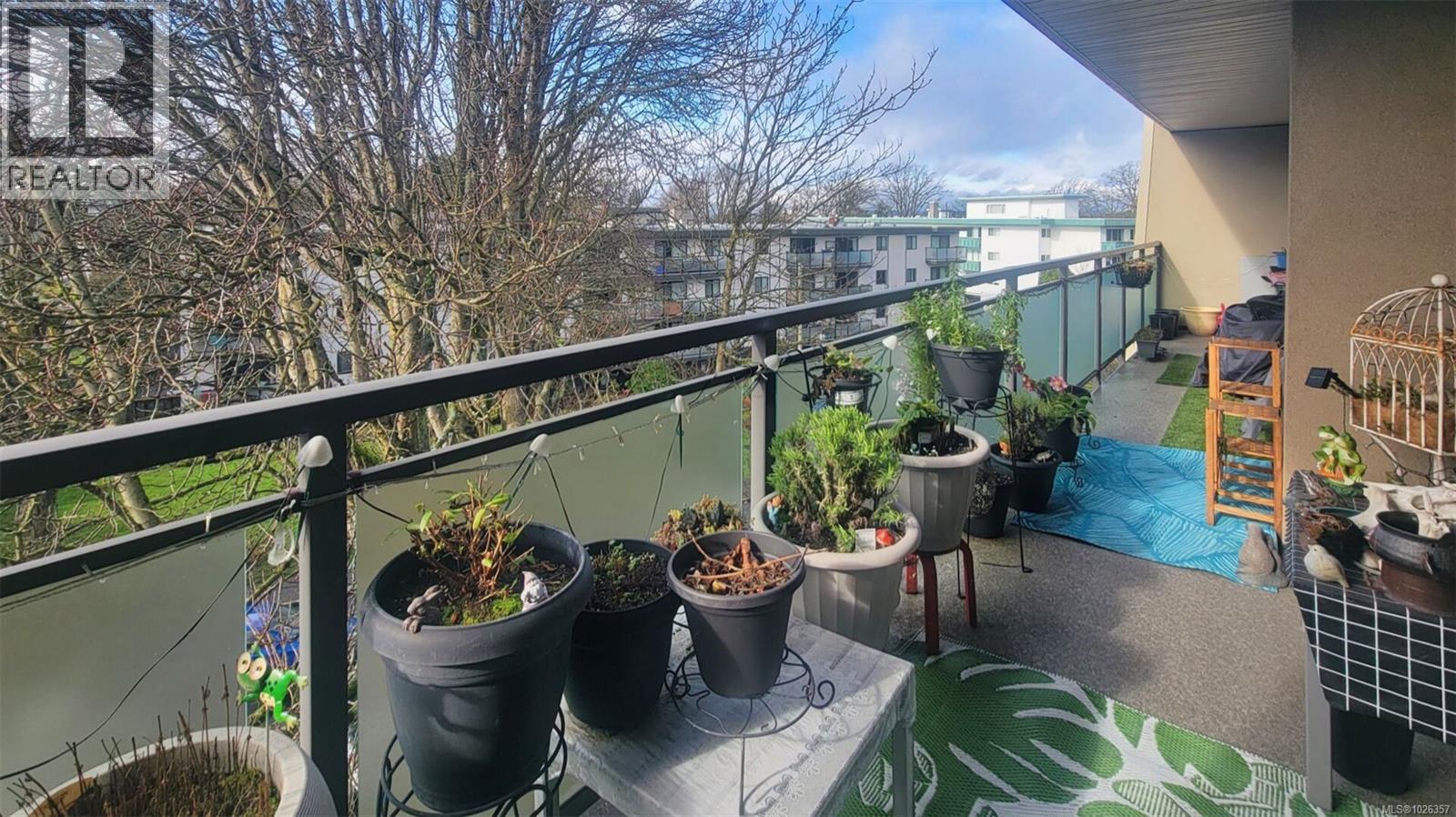 414 1419 Stadacona Ave, Victoria, British Columbia  V8S 5J3 - Photo 13 - 1026357