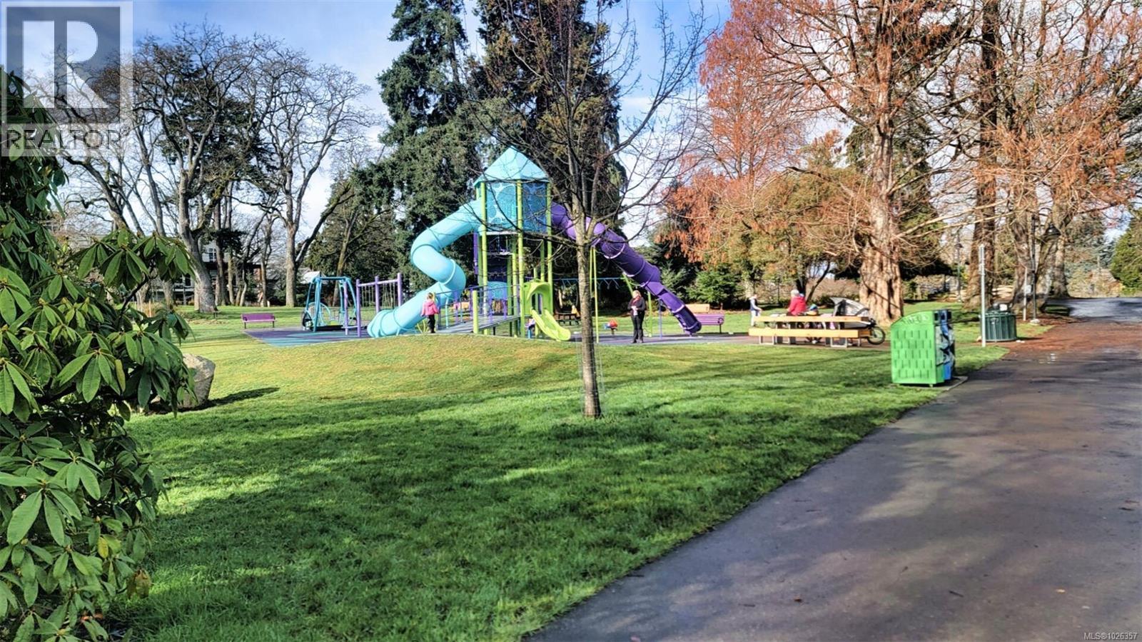 414 1419 Stadacona Ave, Victoria, British Columbia  V8S 5J3 - Photo 9 - 1026357