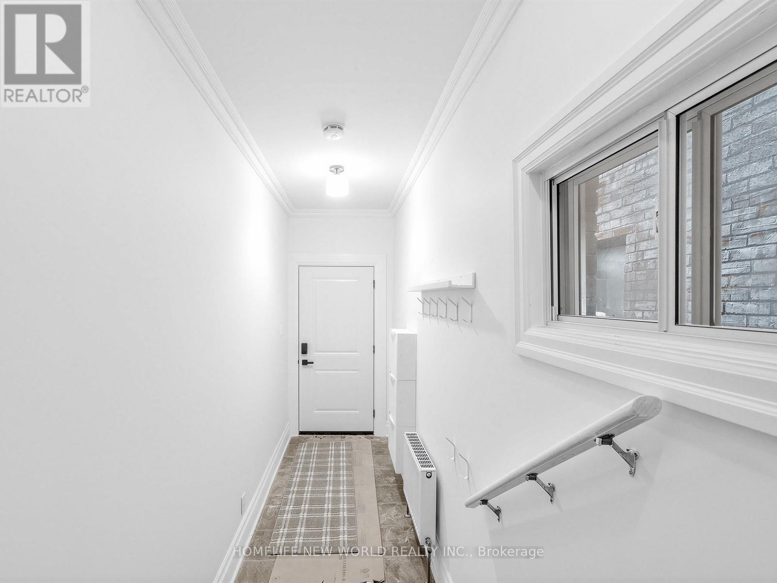 Upper - 1005 Bathurst Street, Toronto, Ontario  M5R 3G8 - Photo 23 - C12810236
