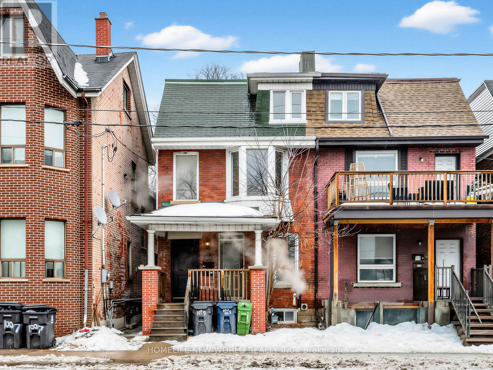 Upper - 1005 Bathurst Street, Toronto, Ontario  M5R 3G8 - Photo 24 - C12810236