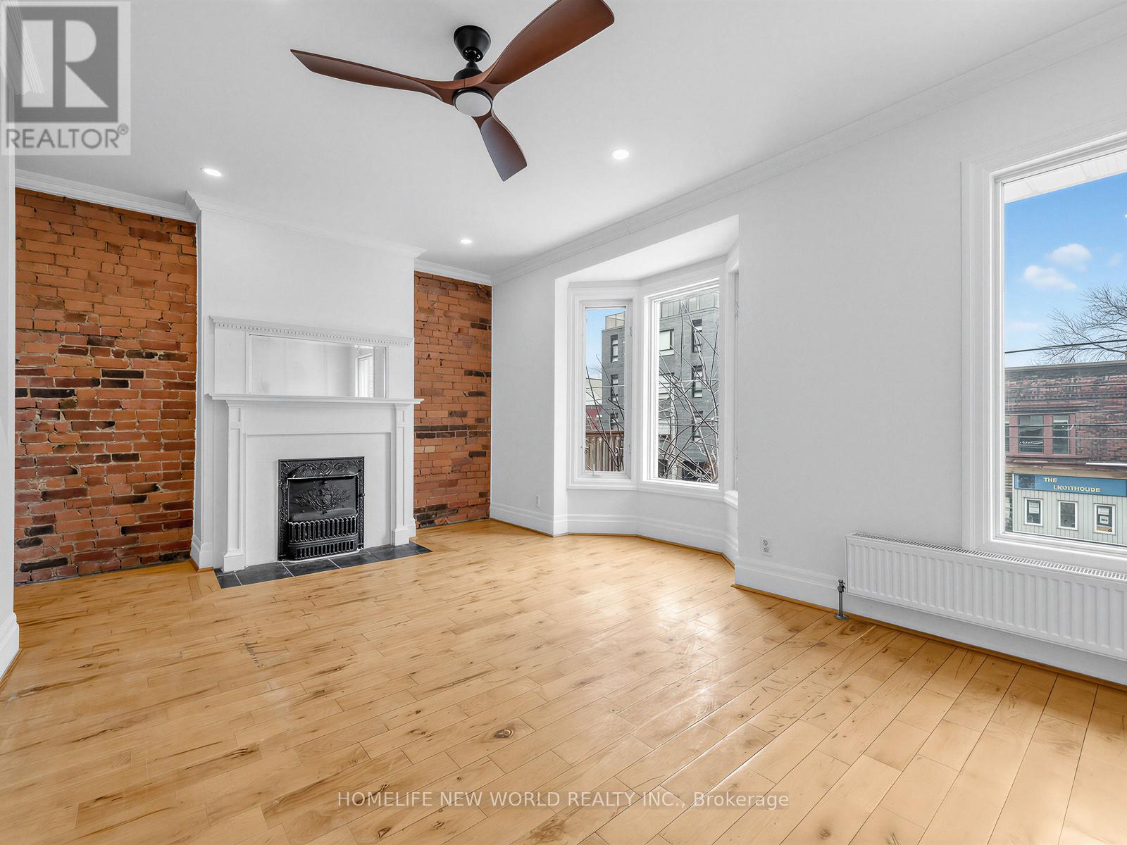 Upper - 1005 Bathurst Street, Toronto, Ontario  M5R 3G8 - Photo 3 - C12810236