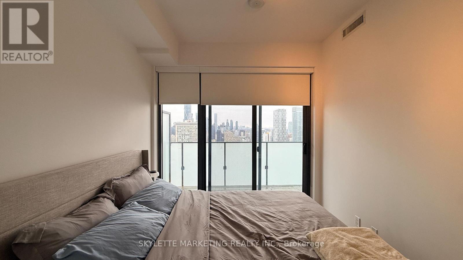 4009 - 20 Lombard Street, Toronto, Ontario  M5C 0A6 - Photo 10 - C12810242