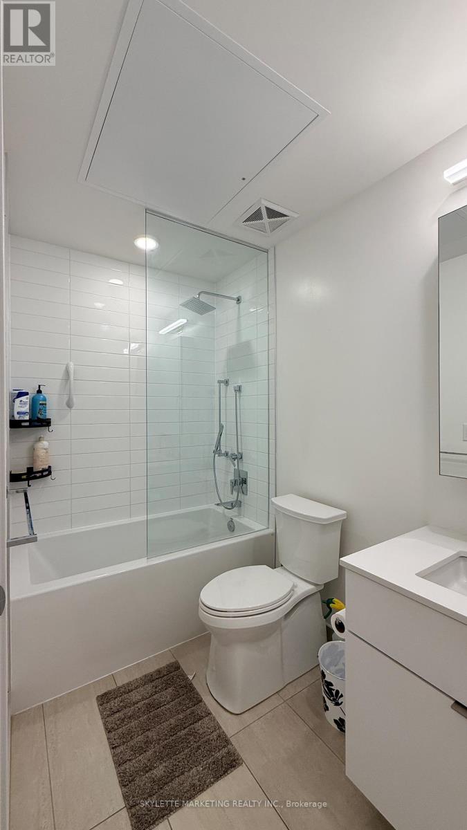 4009 - 20 Lombard Street, Toronto, Ontario  M5C 0A6 - Photo 25 - C12810242