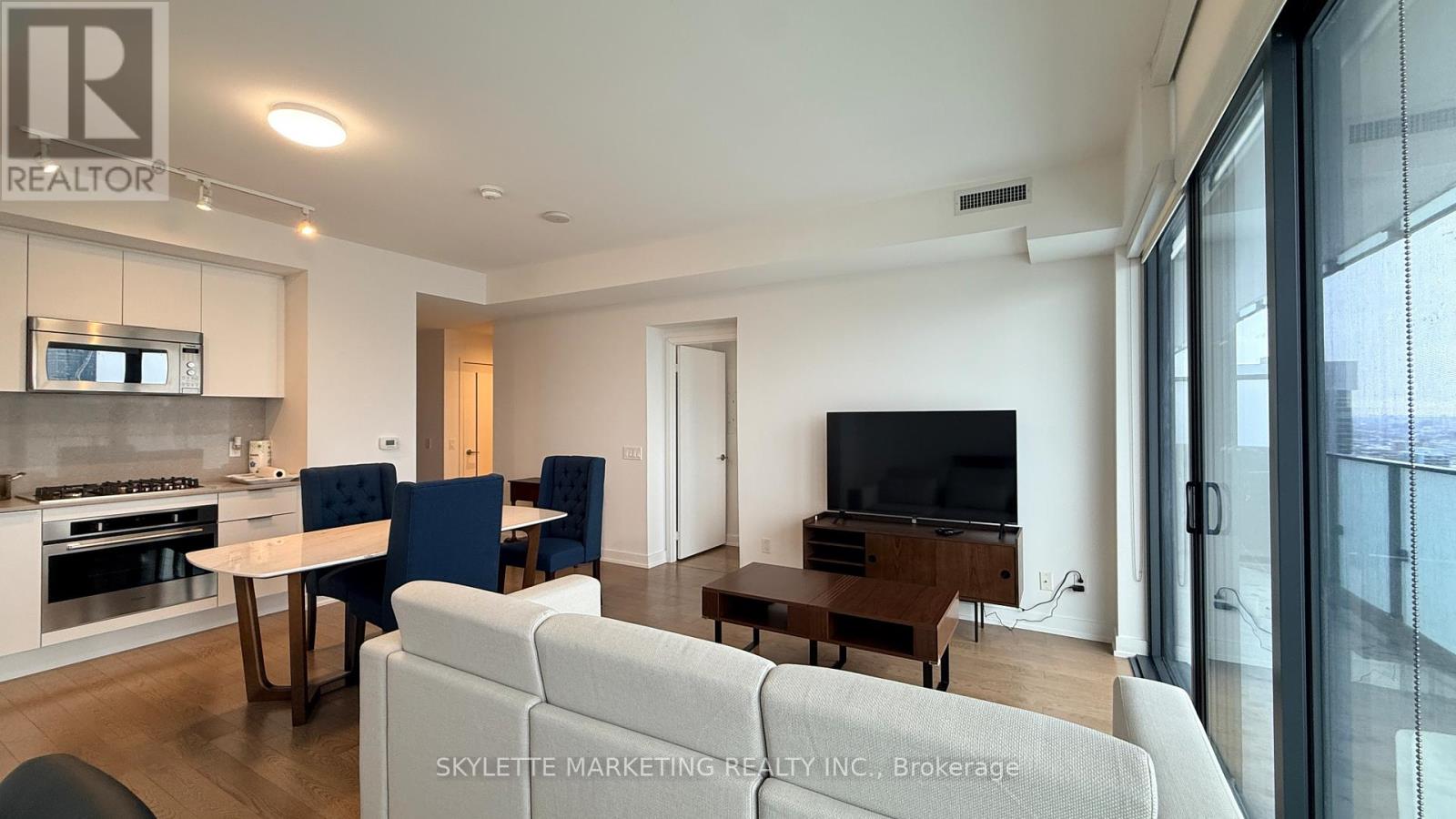 4009 - 20 Lombard Street, Toronto, Ontario  M5C 0A6 - Photo 5 - C12810242