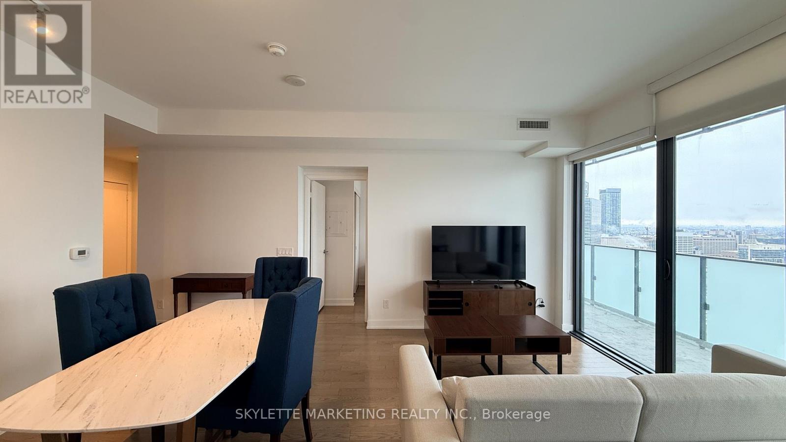 4009 - 20 Lombard Street, Toronto, Ontario  M5C 0A6 - Photo 6 - C12810242