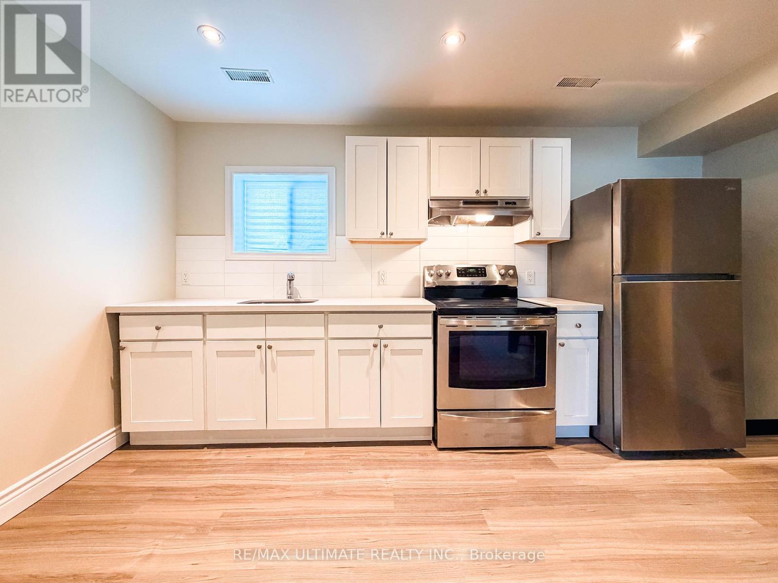 Lower - 111 Combe Avenue, Toronto, Ontario  M3H 4J8 - Photo 8 - C12810246