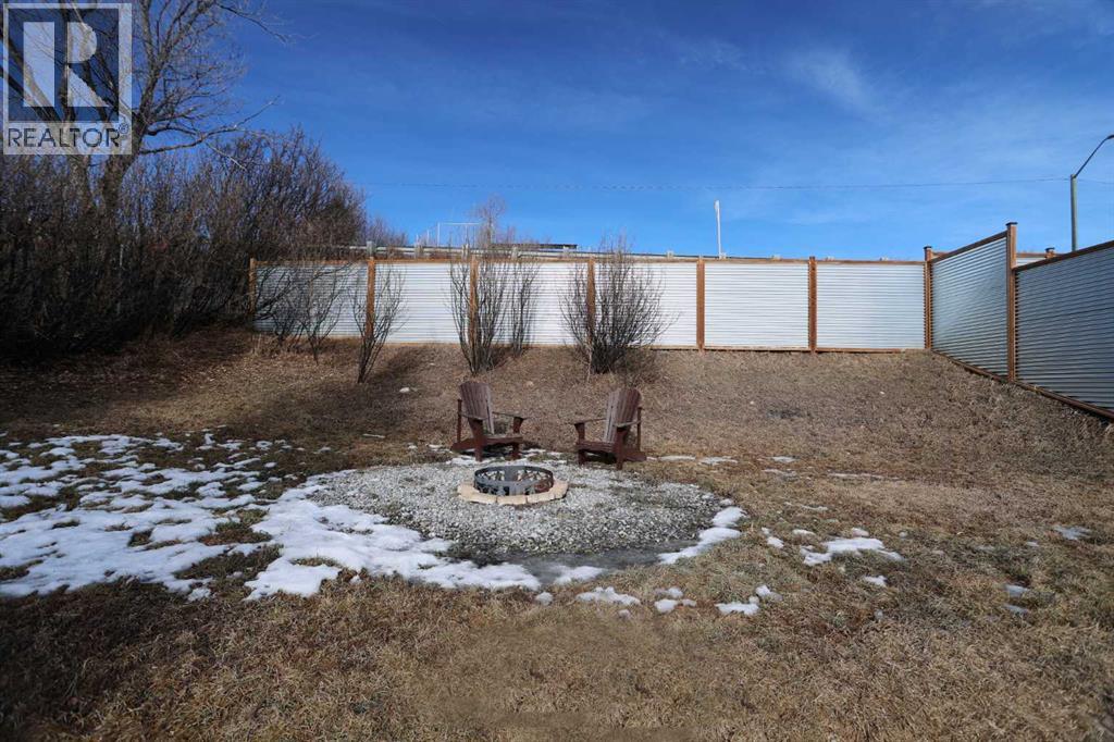 18 Maple Street, Okotoks, Alberta  T1S 1J6 - Photo 39 - A2284740