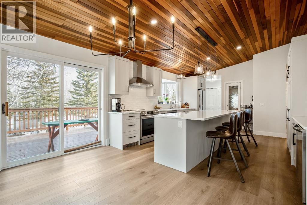 24 Mountain View Park, Bragg Creek, Alberta  T0L 0K0 - Photo 16 - A2277740