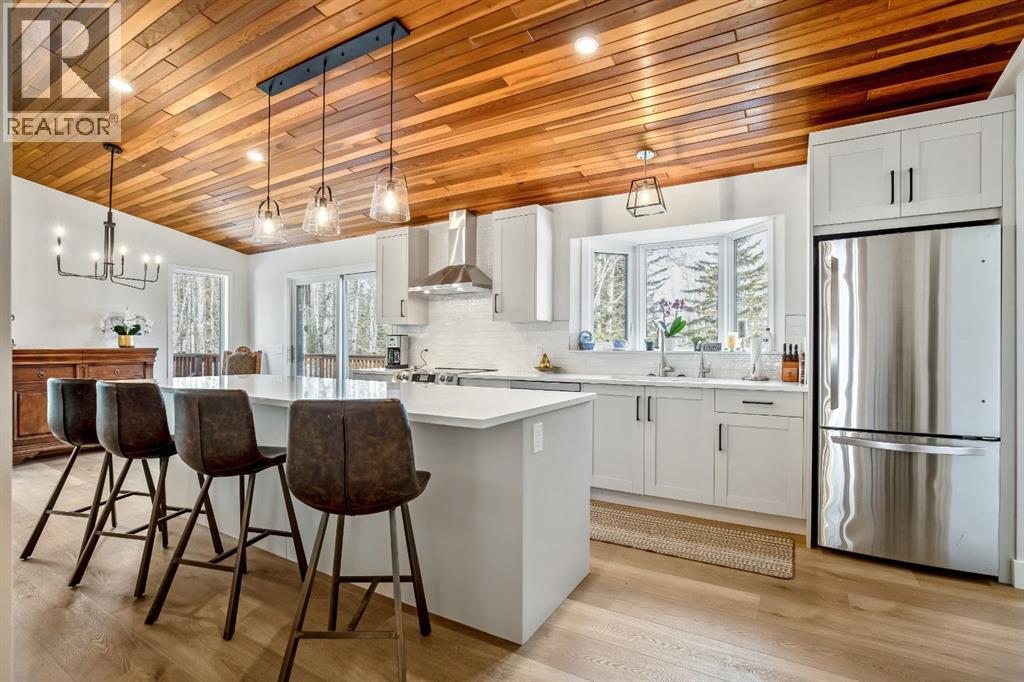 24 Mountain View Park, Bragg Creek, Alberta  T0L 0K0 - Photo 11 - A2277740