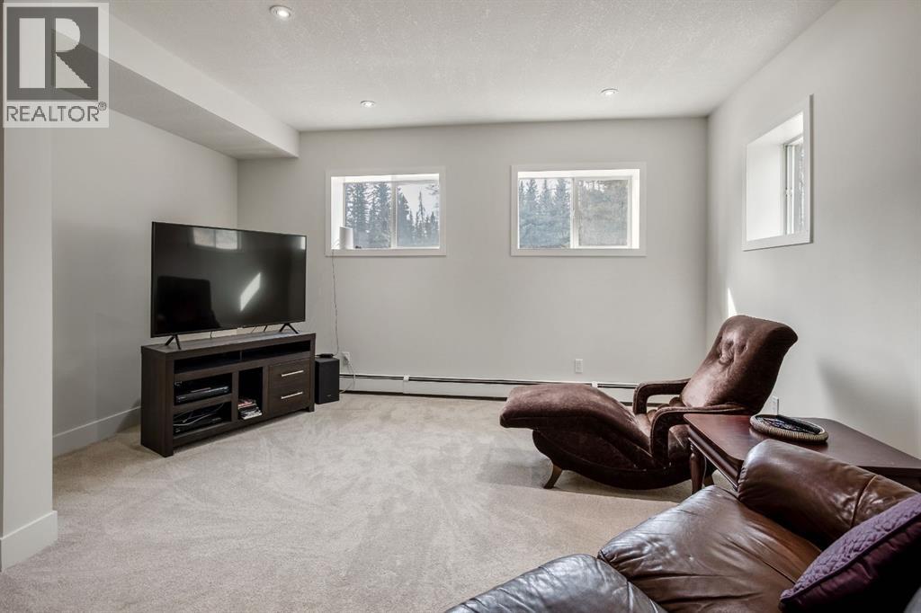 24 Mountain View Park, Bragg Creek, Alberta  T0L 0K0 - Photo 33 - A2277740