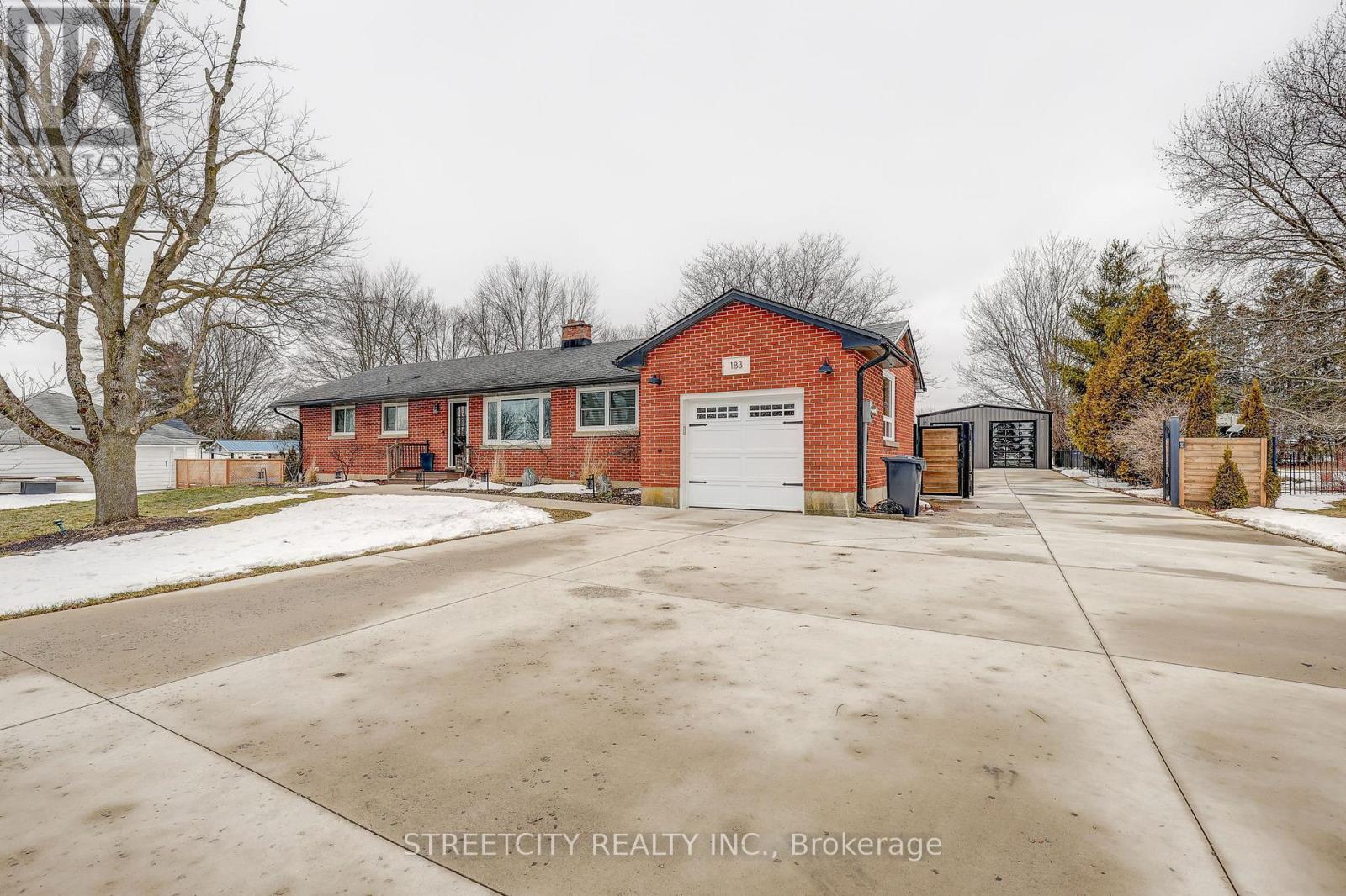 183 Centennial Avenue, Central Elgin, Ontario  N5R 5B3 - Photo 44 - X12809632