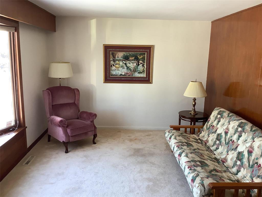 17 Frontenac Bay, Winnipeg, Manitoba  R2J 2H1 - Photo 10 - 202602681