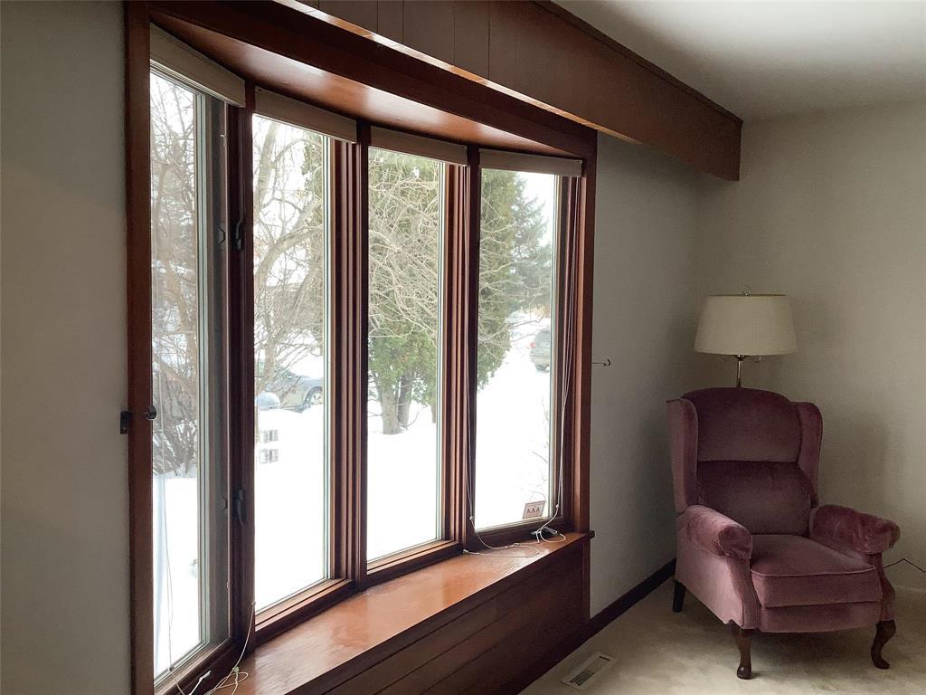 17 Frontenac Bay, Winnipeg, Manitoba  R2J 2H1 - Photo 11 - 202602681